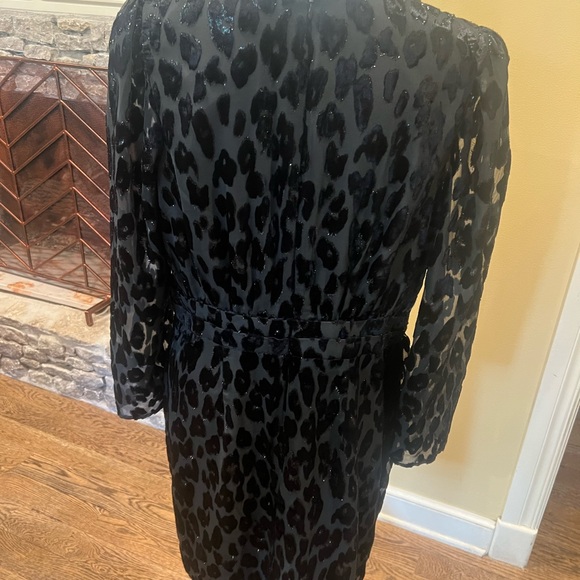 Leopard express long sleeve dress large - Picture 2 of 4